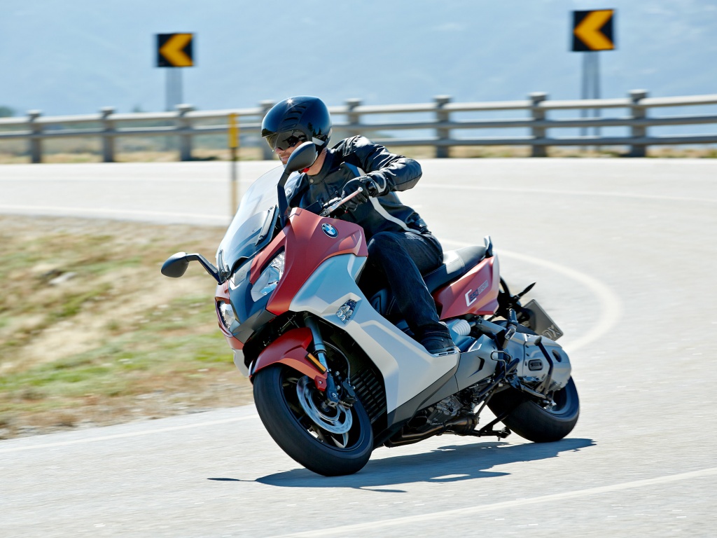 Фото скутера BMW C 650 Sport
